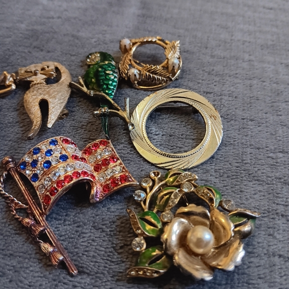 Vintage Brooch Set, Lot Of Costume Jewerly Pins, Retro Glam - Picture 5 of 10